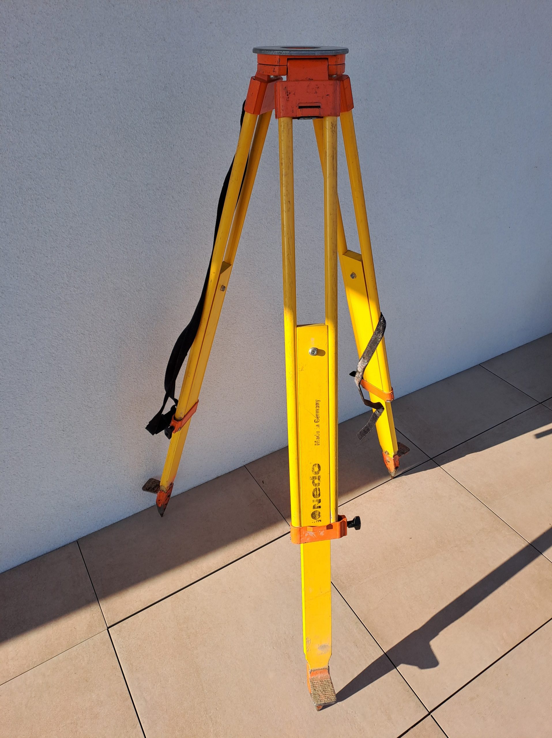 Tachimetr bezlustrowy Topcon GPT-3007N