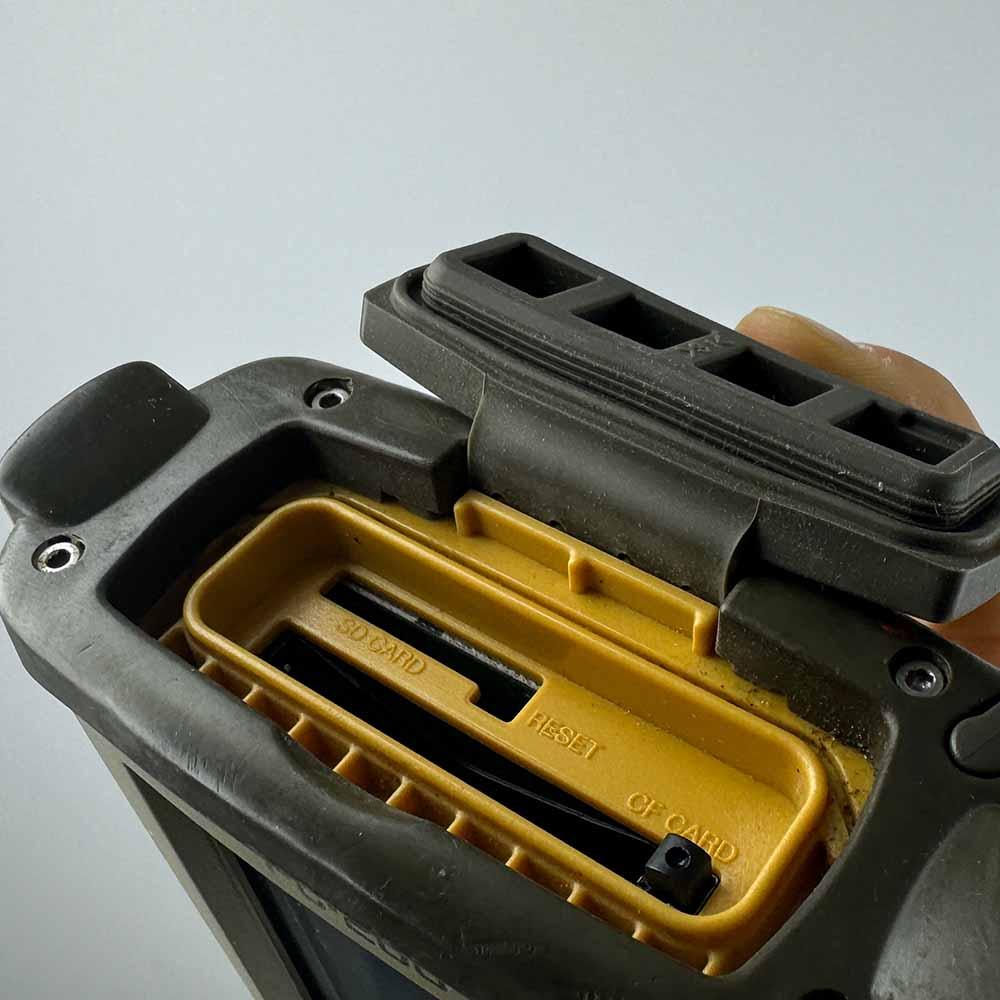 Używany Kontroler Topcon FC-200 rok prod. 2007 z oprogramowaniem TopSurv GPS