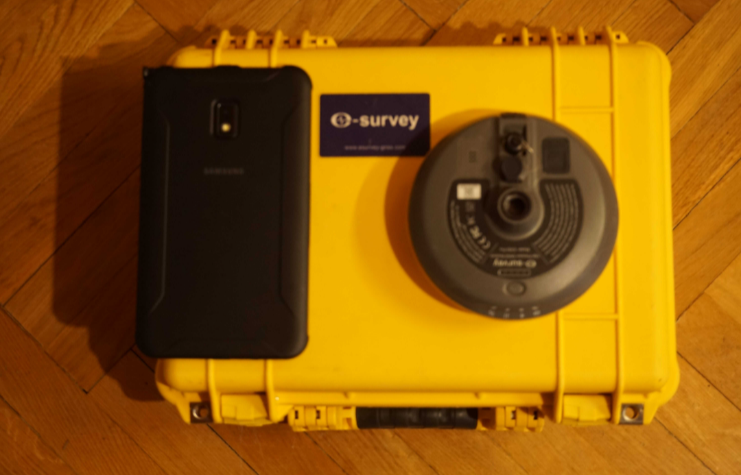 E-survey 300 PRO pochyłomierz odbiornik GPS GNSS geodezyjny zestaw
