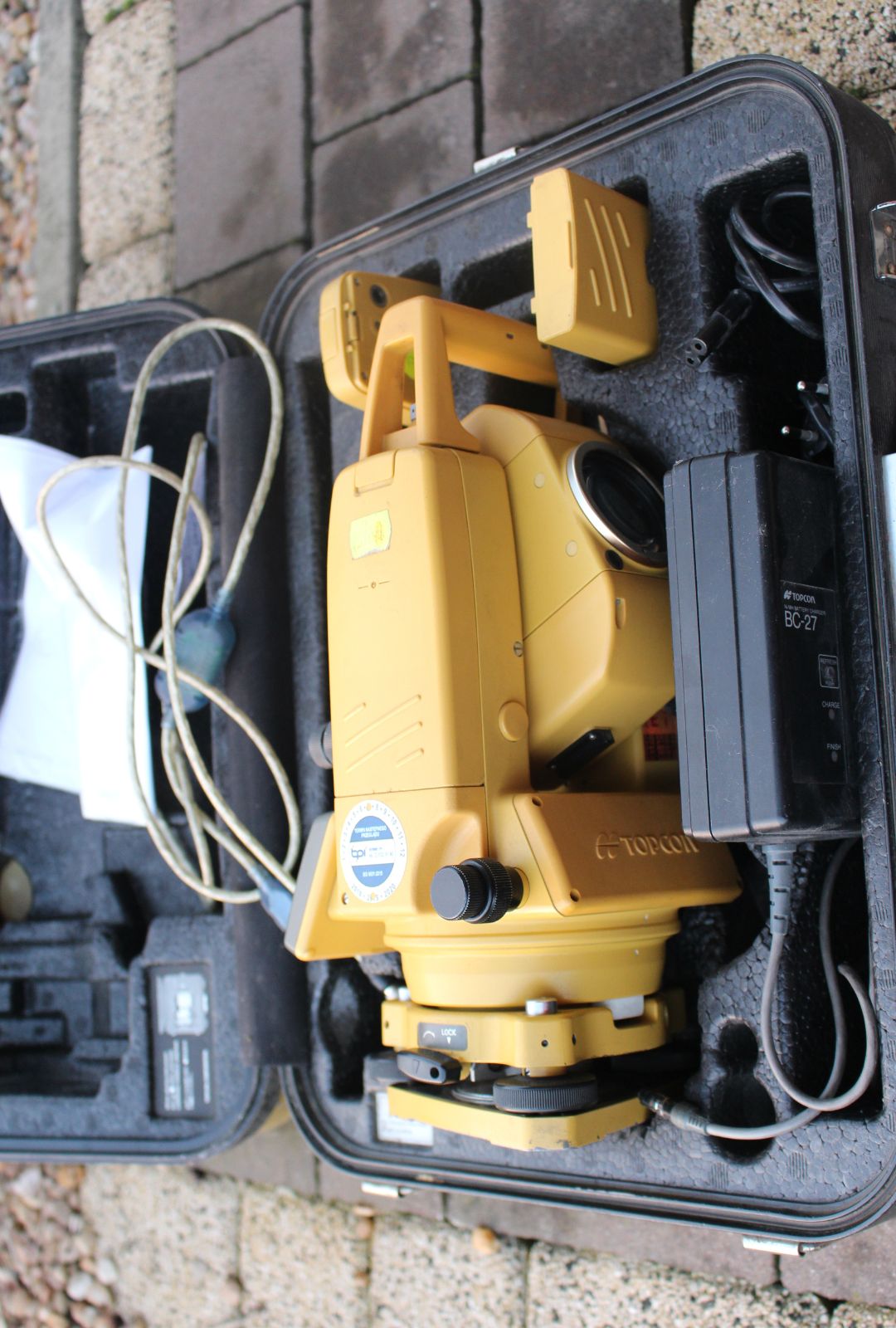 Używany Tachimetr TOPCON GPT-3007N r. 2007