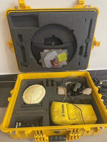 Odbiornik GNSS Trimble SPS 882 z kontrolerem TSC2