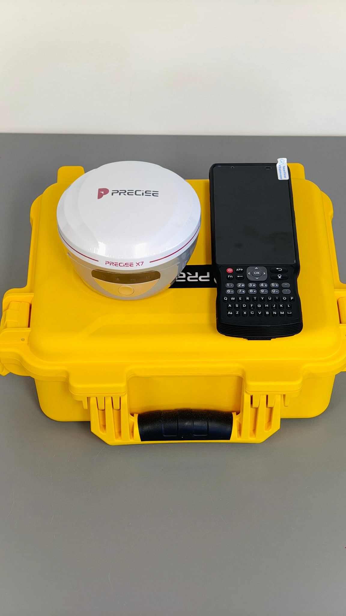 Odbiornik GNSS Precise X7, laser, kamery, AR – nowość na polskim rynku