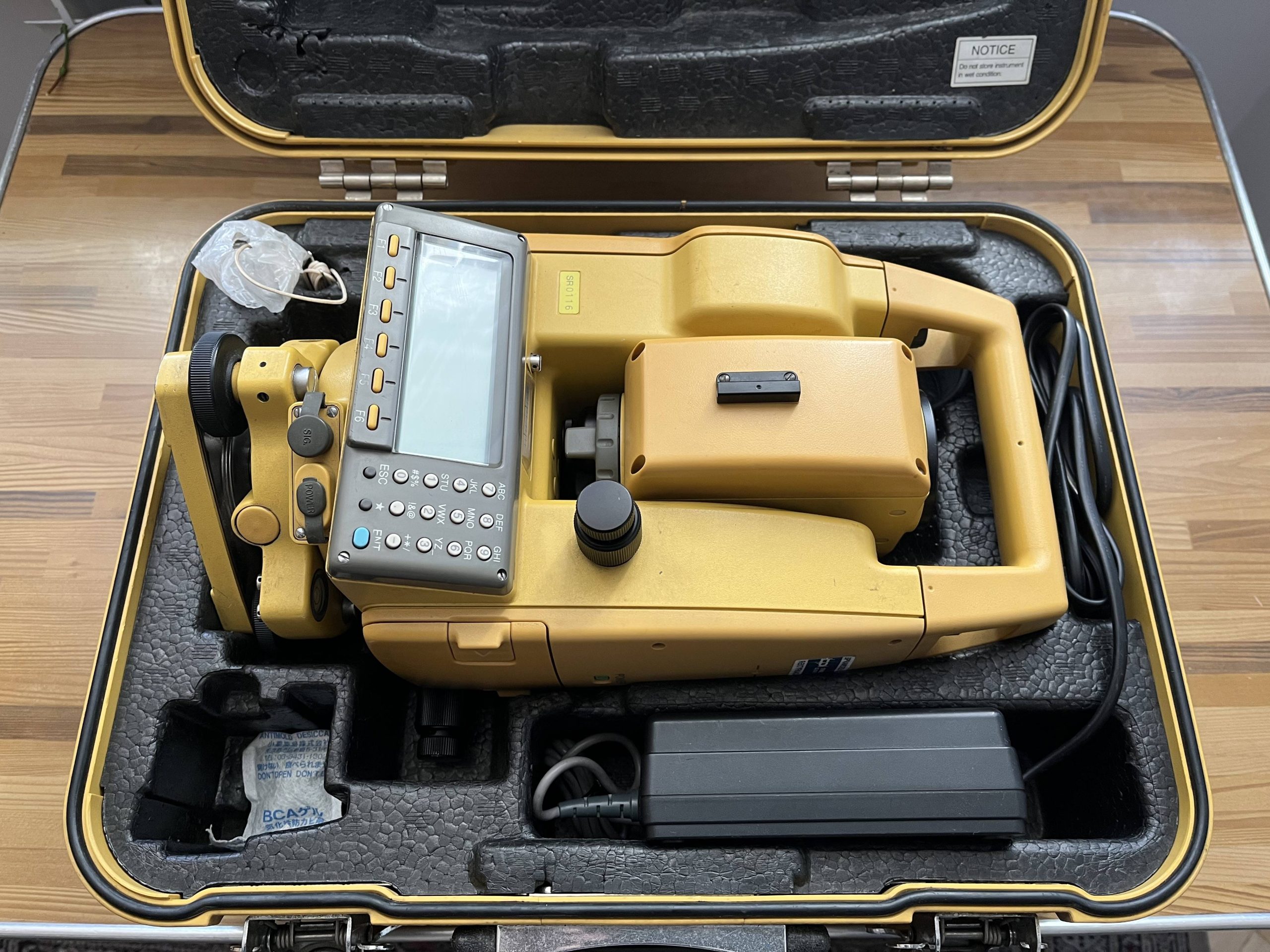 Tachimetr elektroniczny Topcon GTS-603