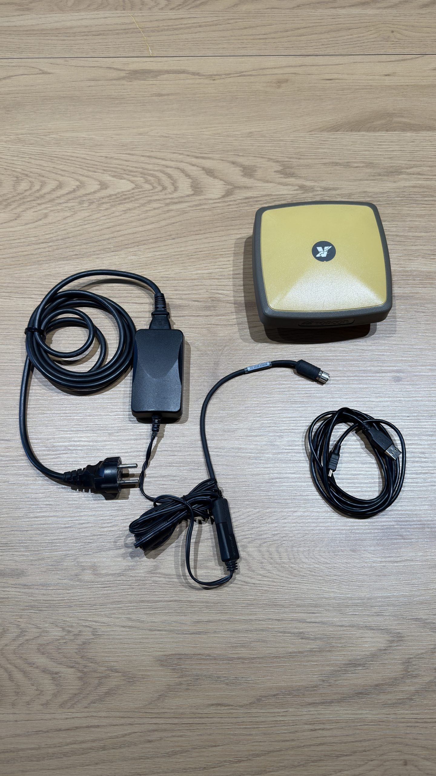 Odbiornik Topcon Hiper SR 2017, stan idealny, nowe oprogramowanie!