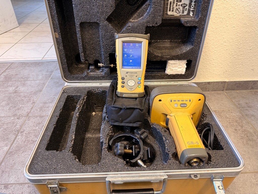 Odbiornik Topcon GR-5 z kontrolerem FC-200 – sprzedam