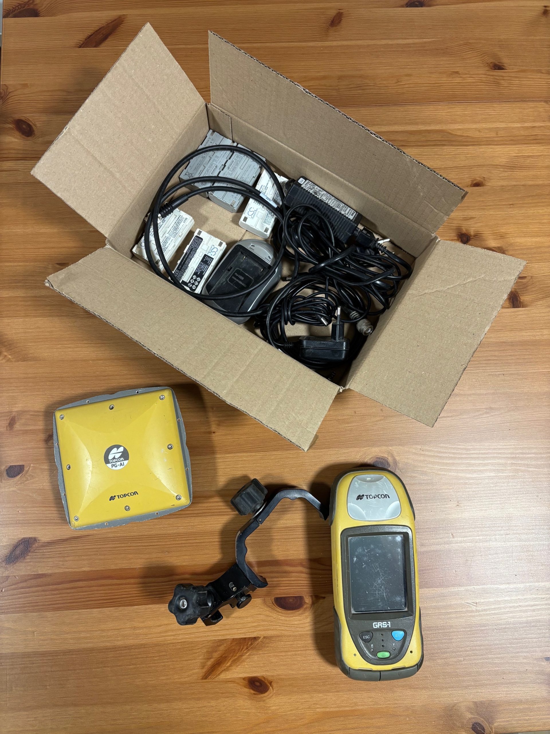 Zestaw GPS PG-A1 + GRS-1 z akcesoriami