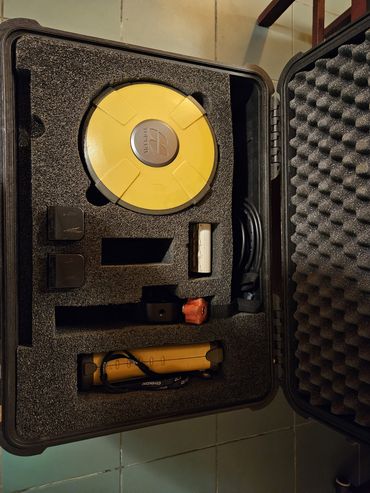 Sprzedam odbiornik TOPCON HiPer II z kontrolerem FC-250