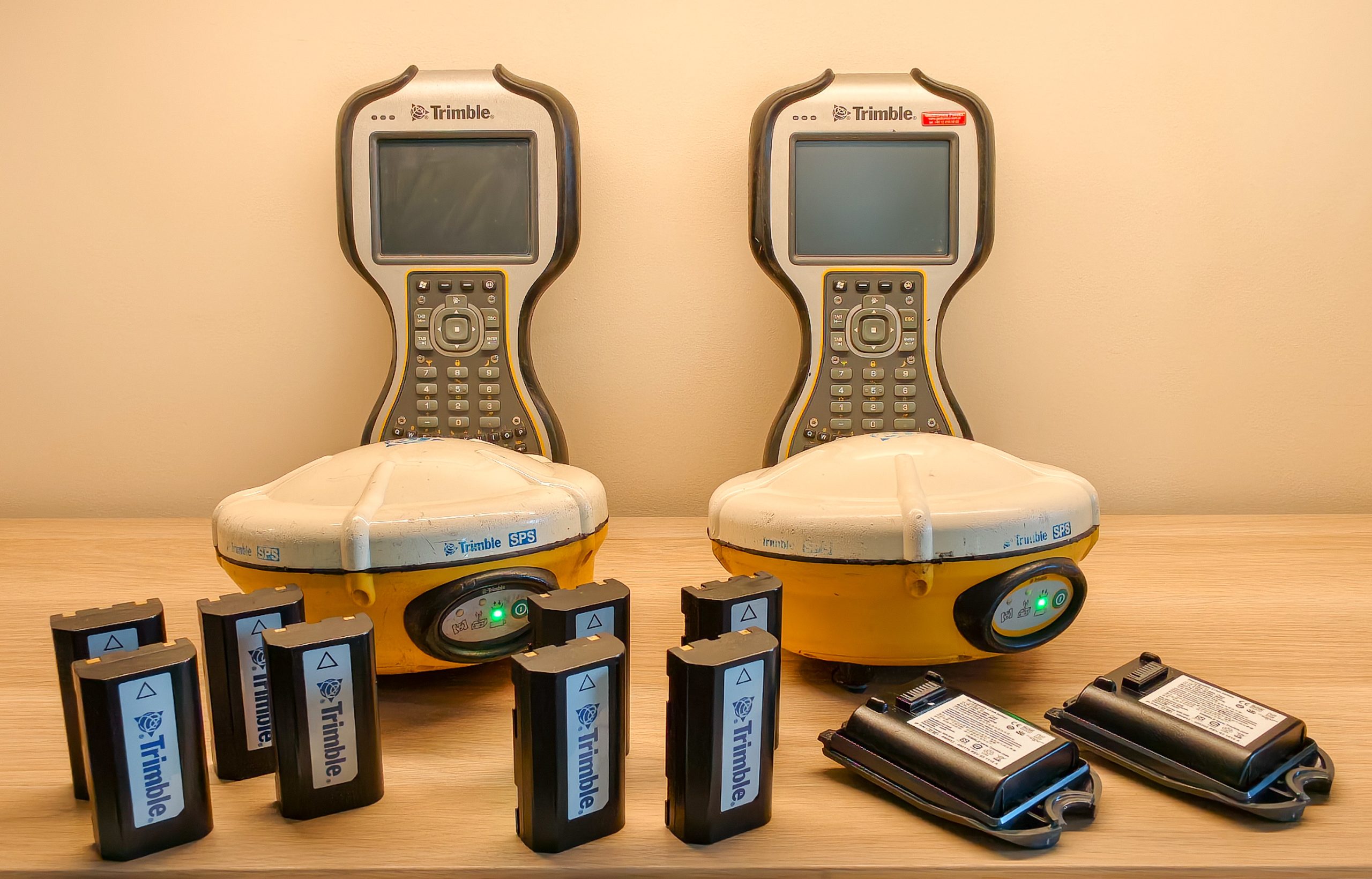 Zestawy 2 x GNSS RTK Trimble SPS882 + 2 x TSC3 + Access – gotowe do pracy