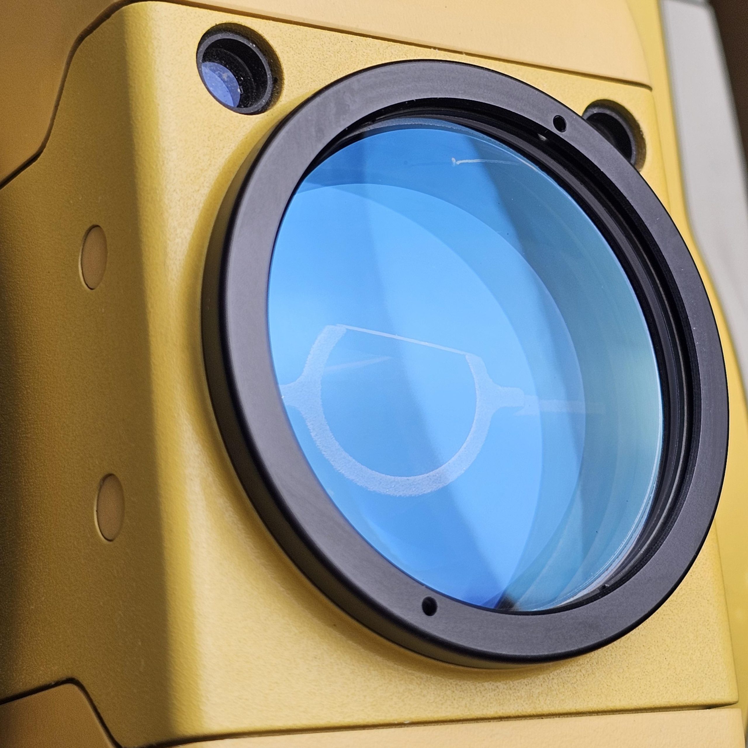 Tachimetr Topcon GPT-7505 5” – bezlustrowy tachimetr elektroniczny