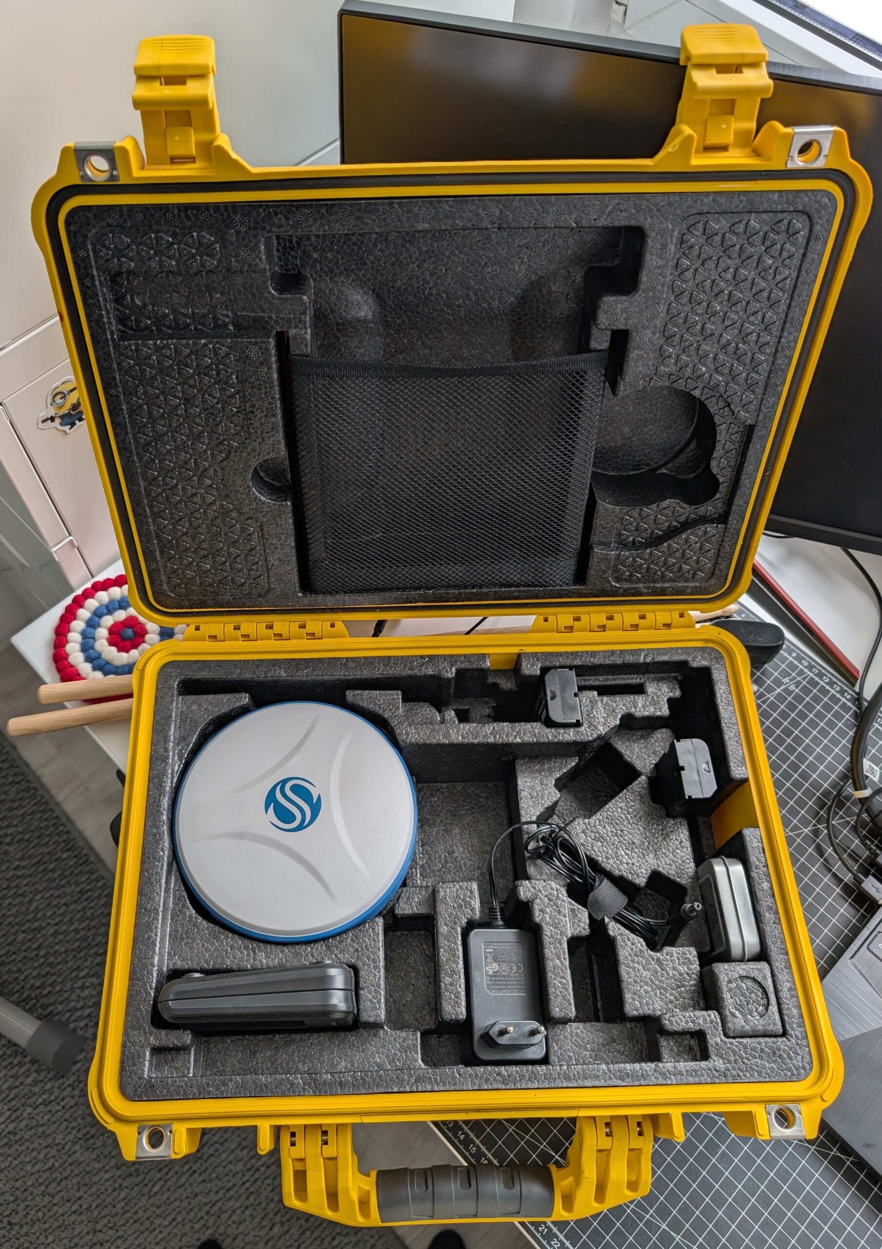Odbiornik GNSS Stonex S900A, produkcji włoskiej