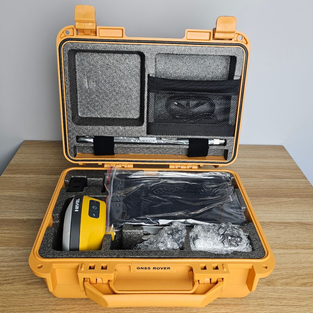 Promocyjny, Powystawowy Odbiornik GNSS Nivel System Point 3 + kontroler NT-1024 z roczną gwarancją
