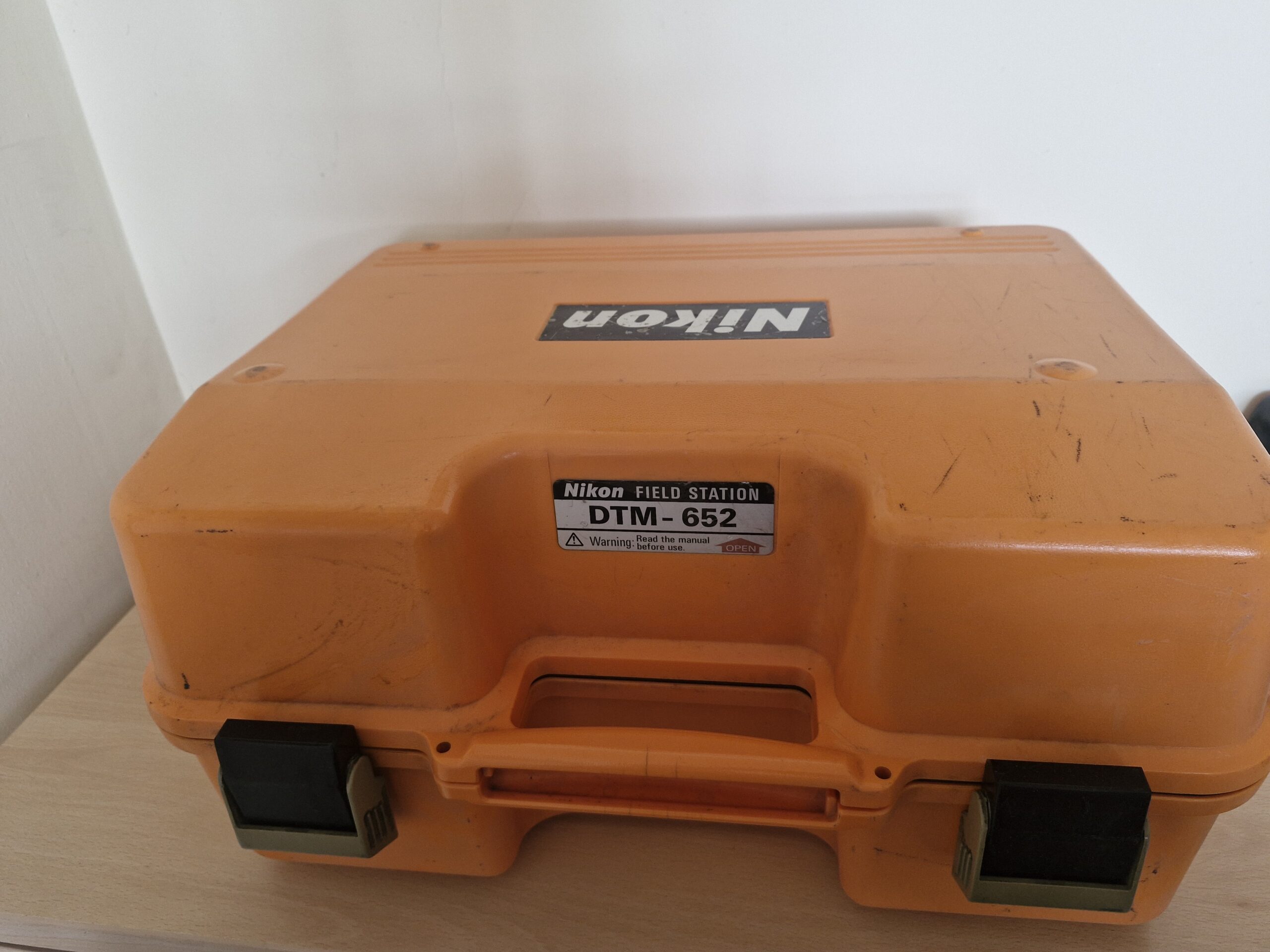Nikon DTM652 1″