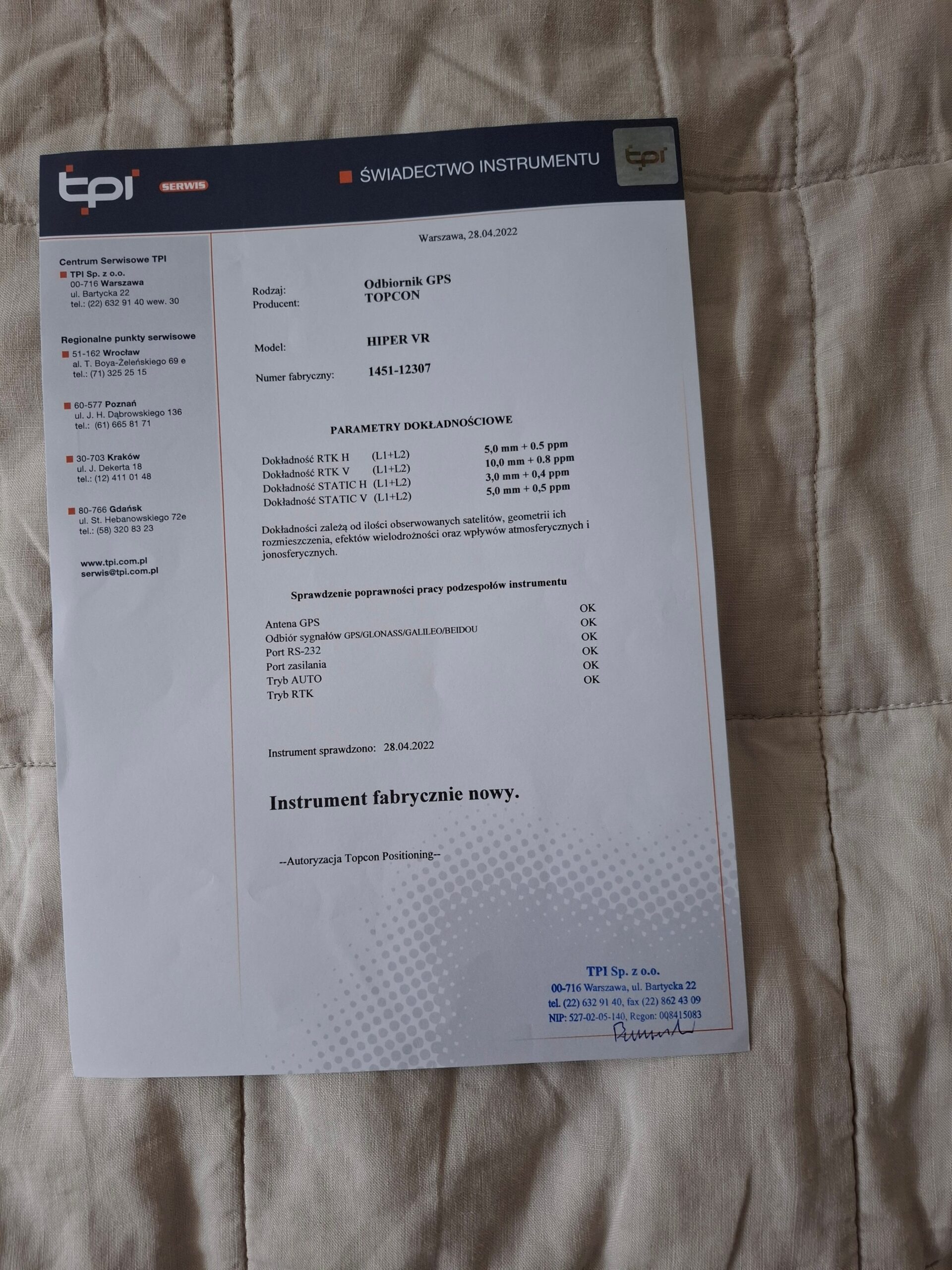 Zestaw GNSS Topcon HiPer VR z kontrolerem Topcon FC-6000 GSM i akcesoriami, rok 2022.