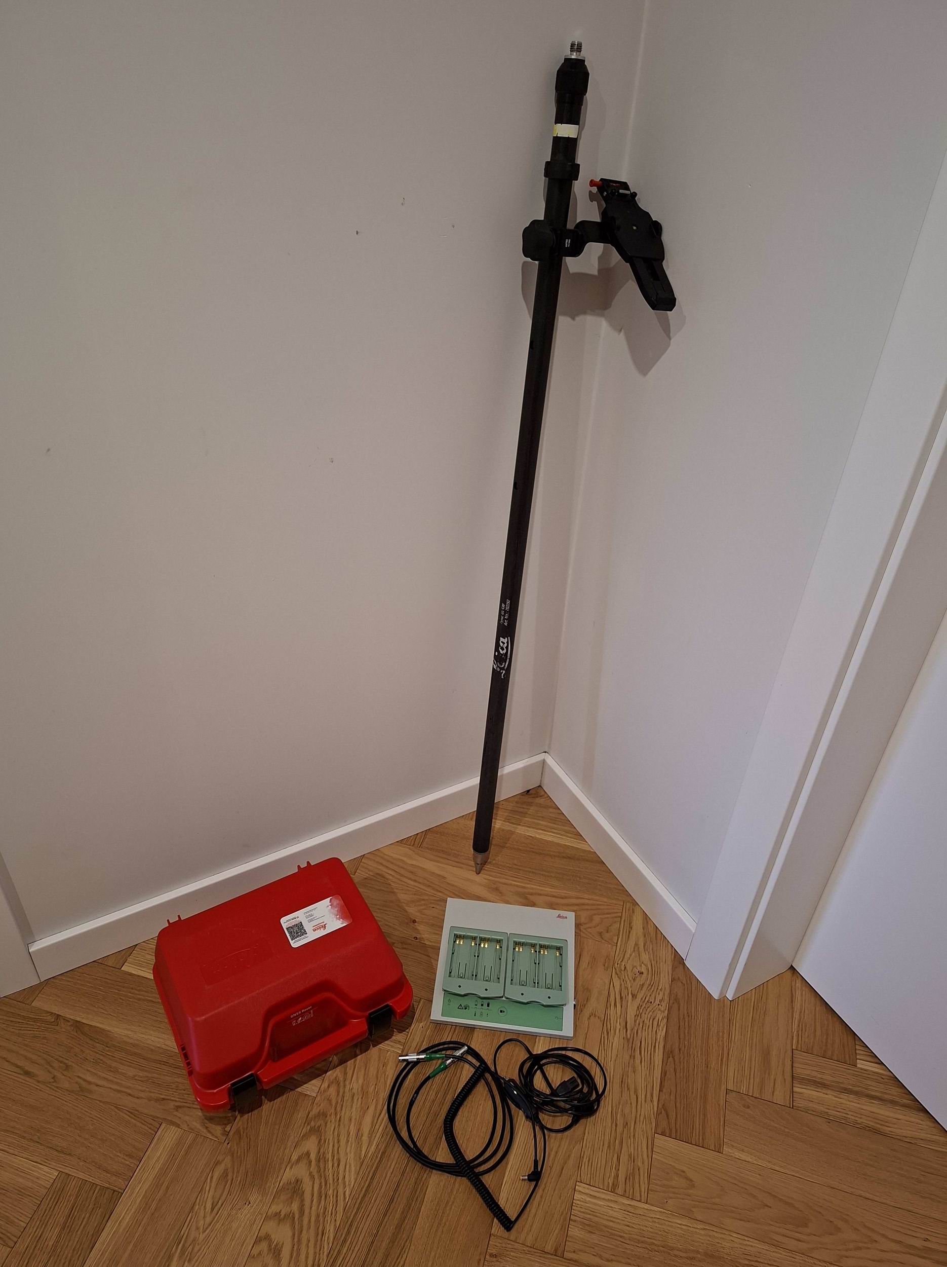 Leica GNSS – kompletny zestaw pomiarowy GS08plus + CS15 + osprzęt